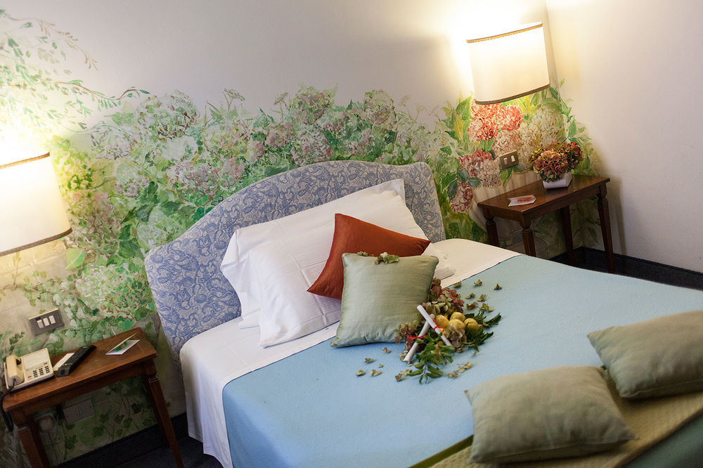 Albergo Al Moretto Castelfranco Veneto Bagian luar foto