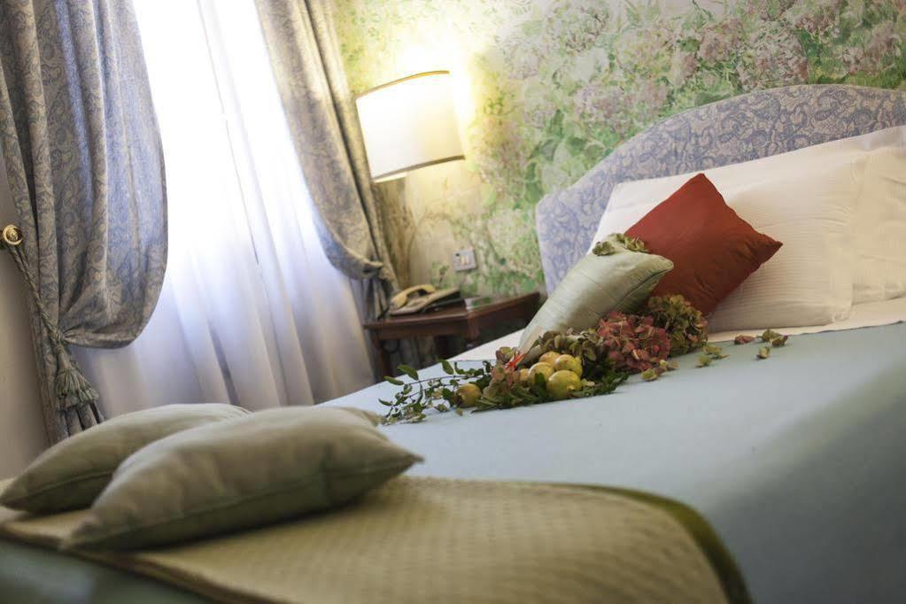 Albergo Al Moretto Castelfranco Veneto Bagian luar foto