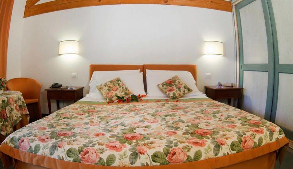Albergo Al Moretto Castelfranco Veneto Bagian luar foto