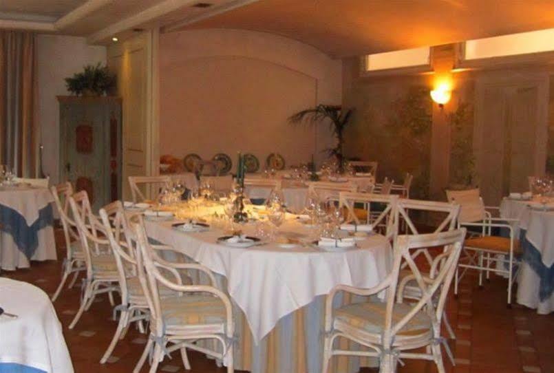 Albergo Al Moretto Castelfranco Veneto Bagian luar foto