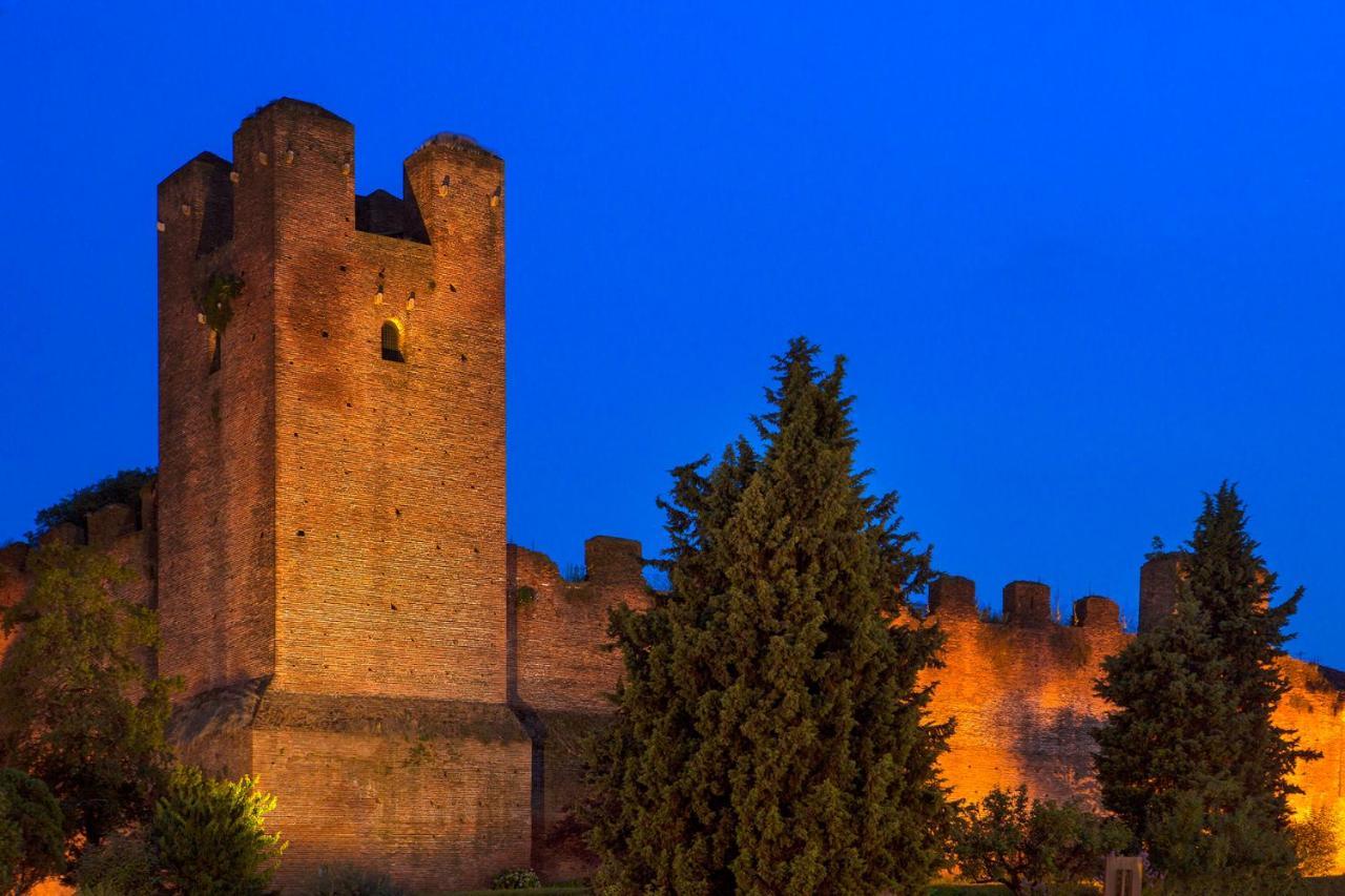 Albergo Al Moretto Castelfranco Veneto Bagian luar foto