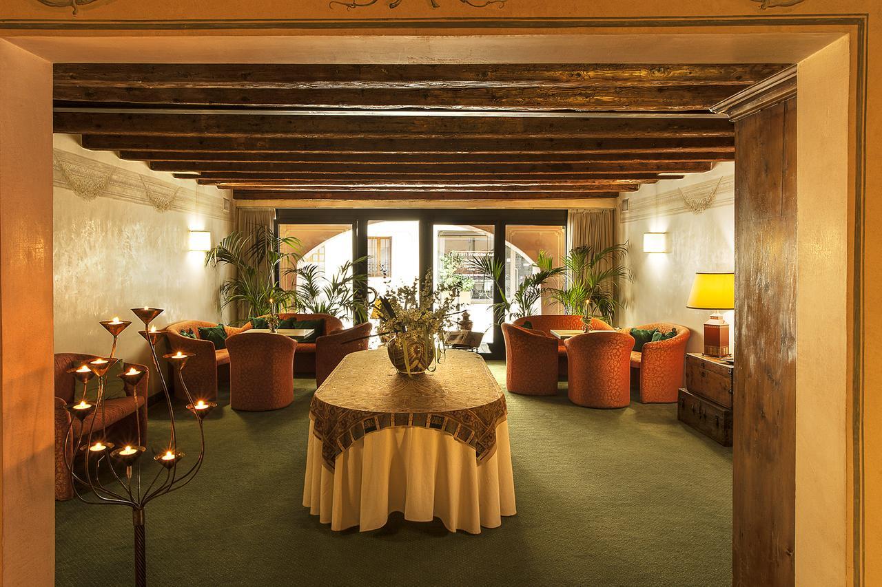 Albergo Al Moretto Castelfranco Veneto Bagian luar foto